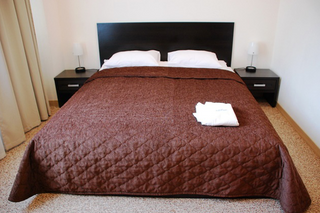 Двуспальная кровать шириной 186 см «Next»