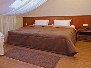 Двуспальная кровать «Comfort Deco»